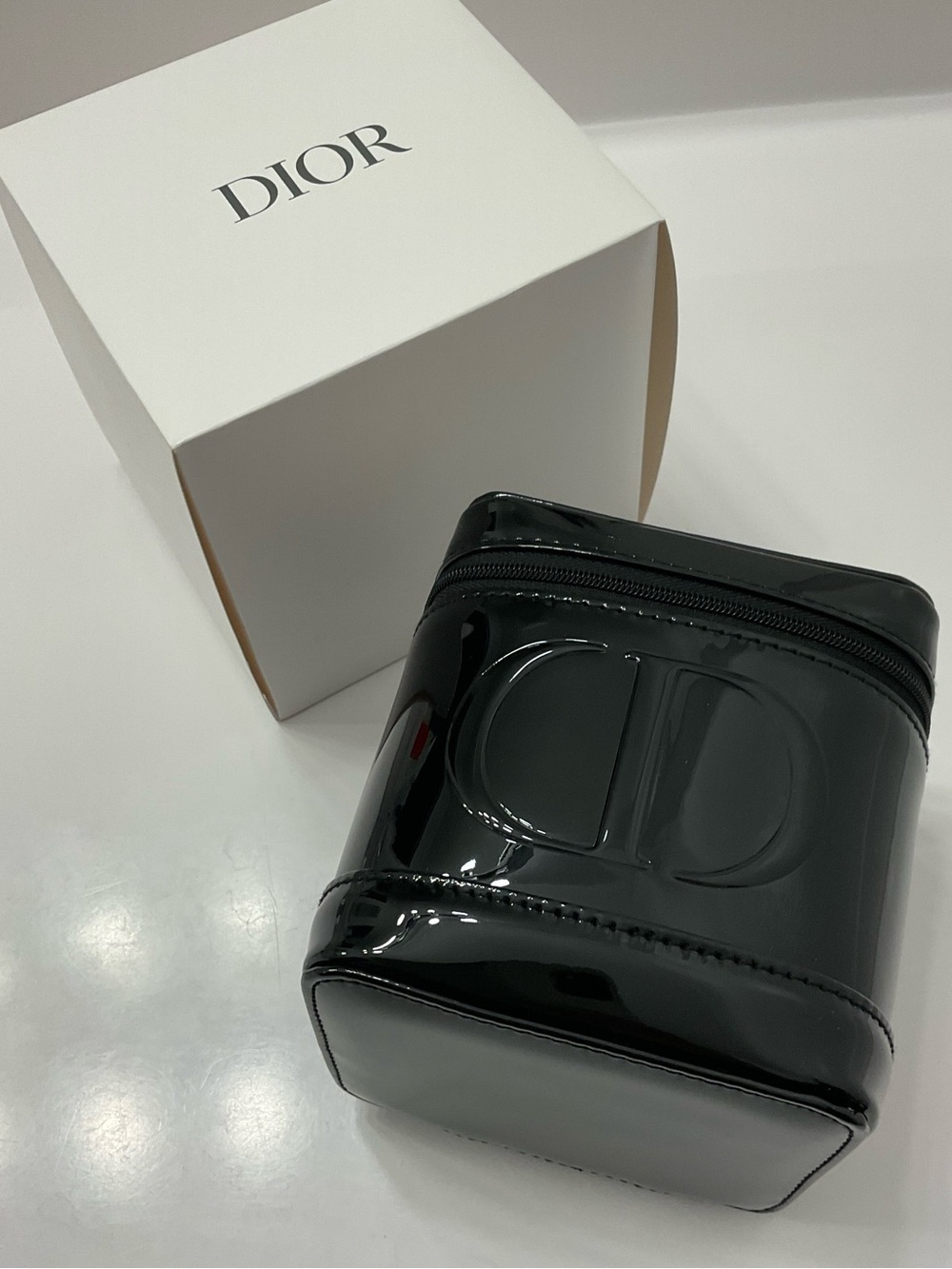 NIB Dior Beauty pouch - Picture 2 of 7